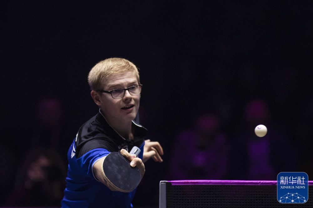 25岁之间 25岁之间